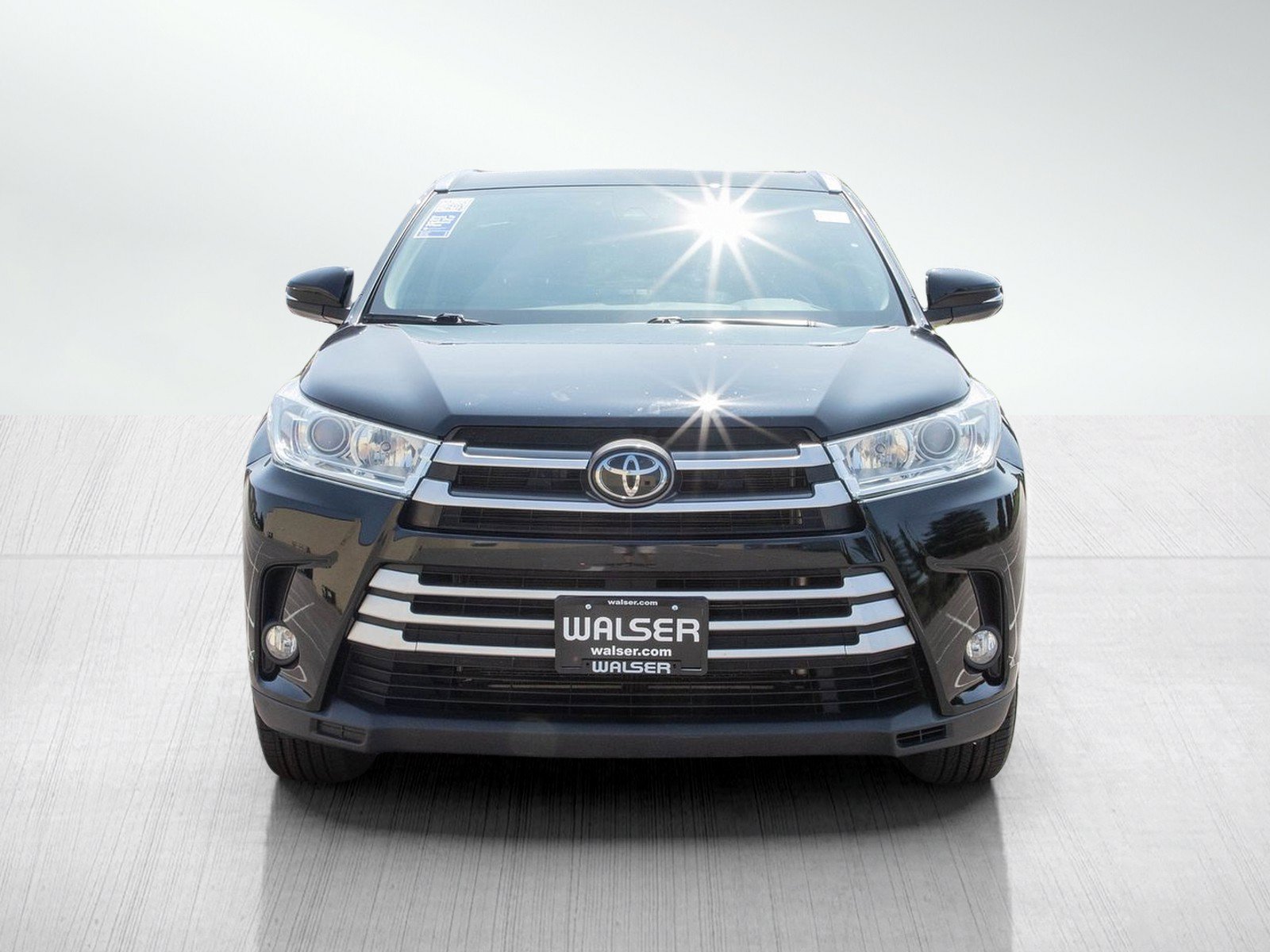 Used 2019 Toyota Highlander XLE AWD/4WD image 8