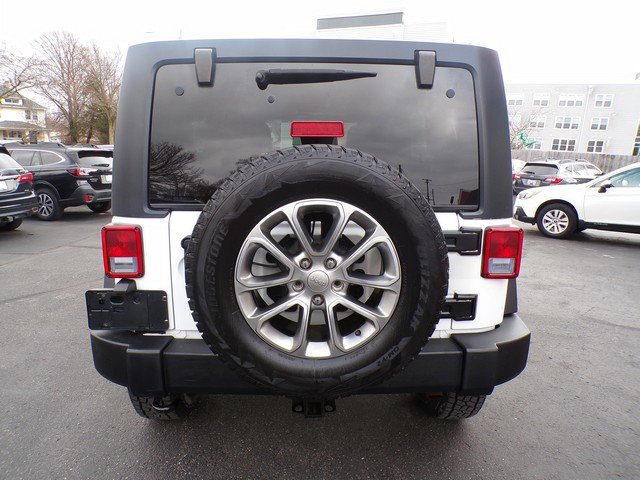 Used 2014 Jeep Wrangler Unlimited Sport w/ Connectivity Group image 4
