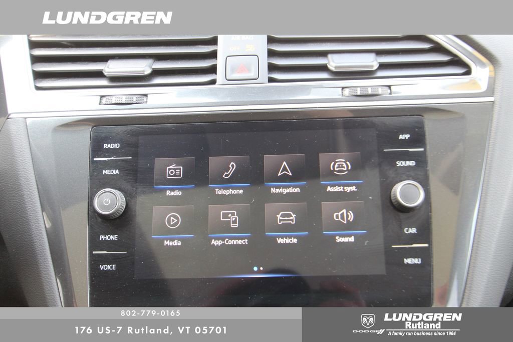 Used 2022 Volkswagen Tiguan SE image 19