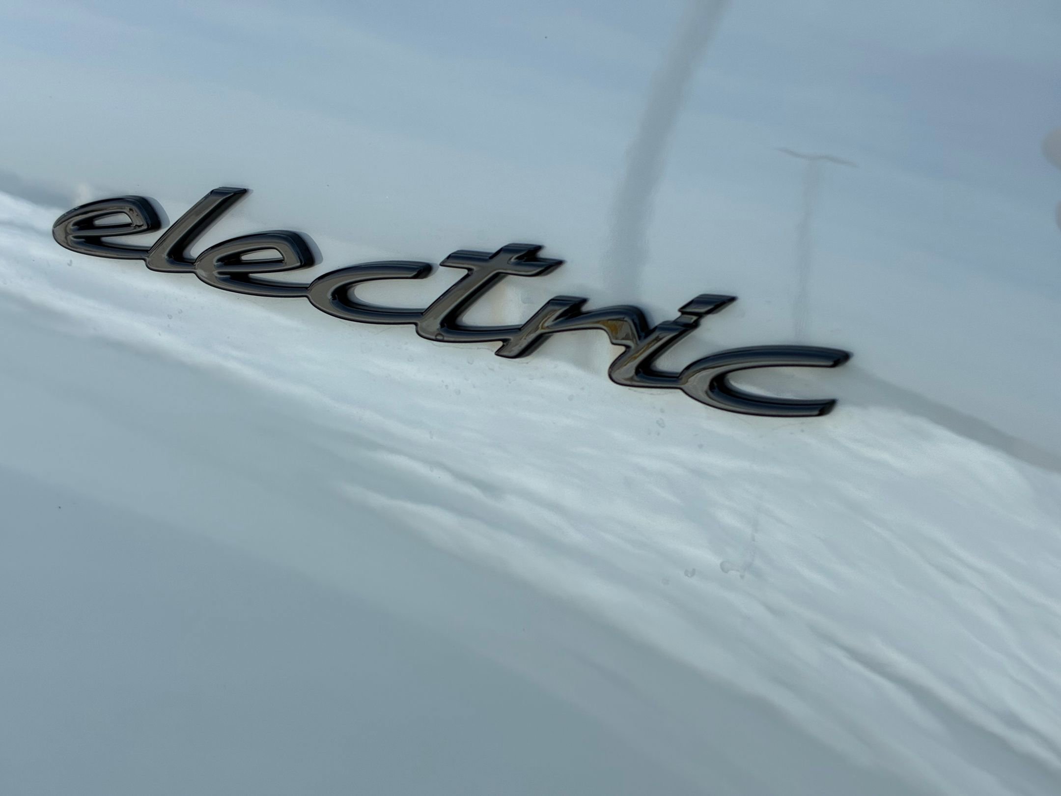 New 2026 Porsche Macan 4 Electric AWD/4WD image 19