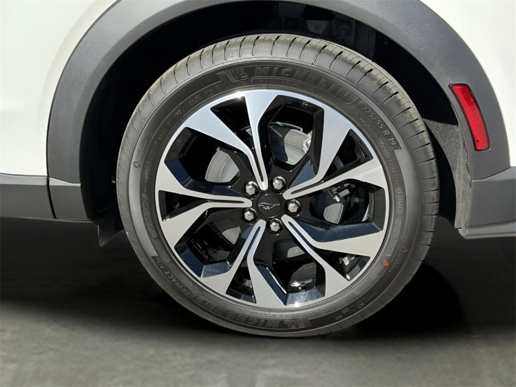 Certified 2025 Ford Mustang Mach-E Select w/ Interior Protection Package image 21