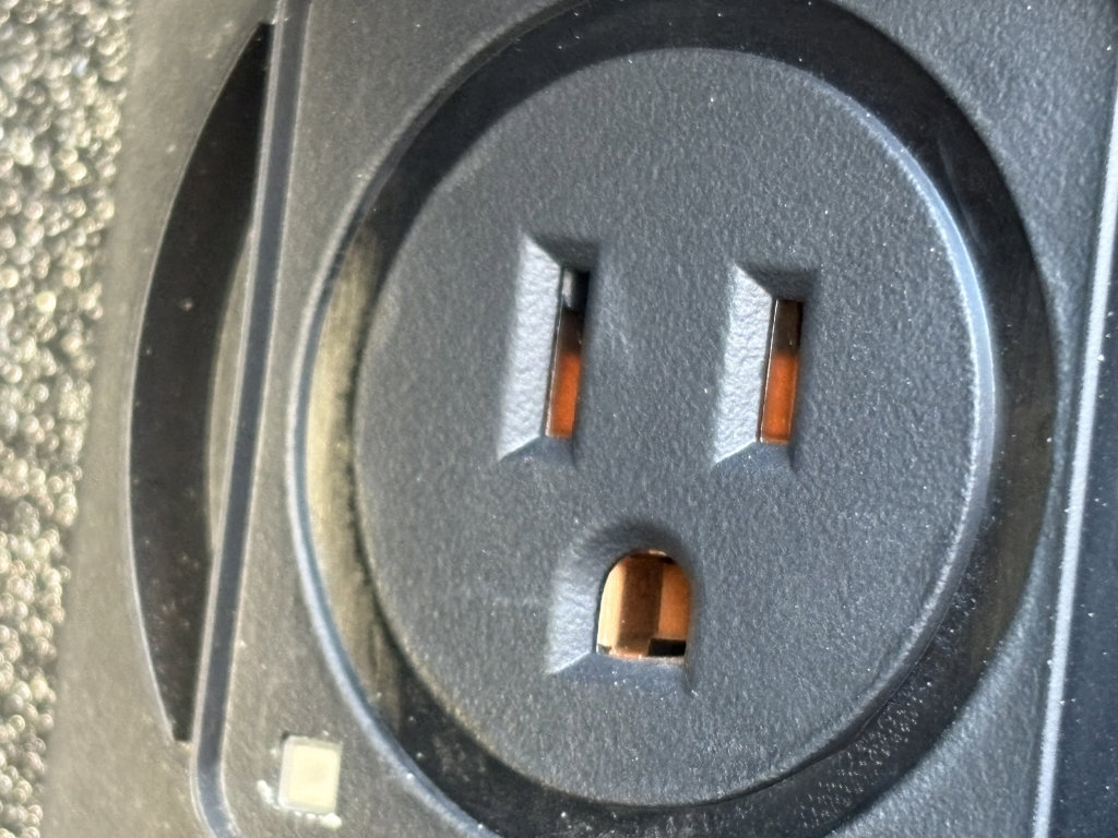 Used 2023 Chevrolet Silverado 1500 LTZ image 26