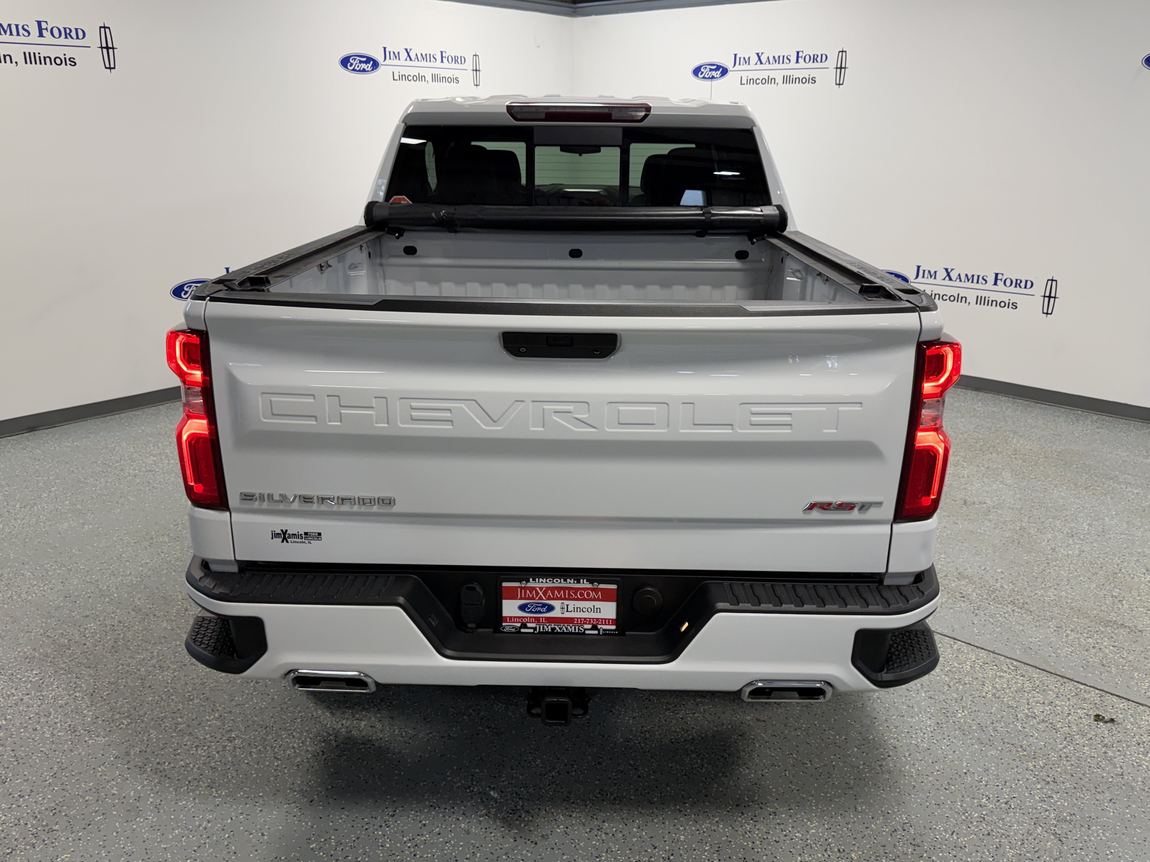 Used 2021 Chevrolet Silverado 1500 RST w/ Convenience Package II AWD/4WD image 31