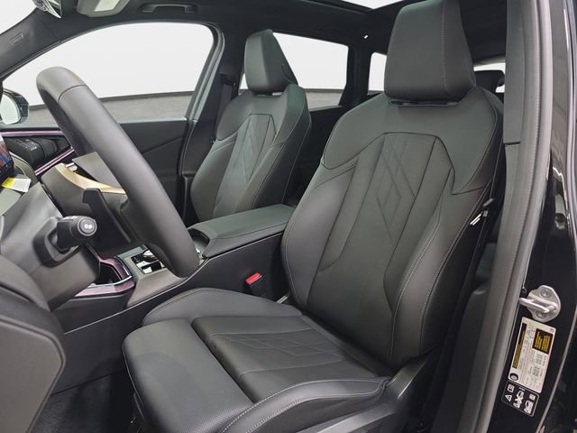 Certified 2025 BMW X3 xDrive30i image 12