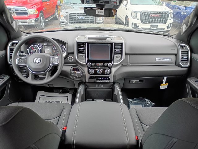 New 2027 RAM 1500 4x4 Crew Cab image 9
