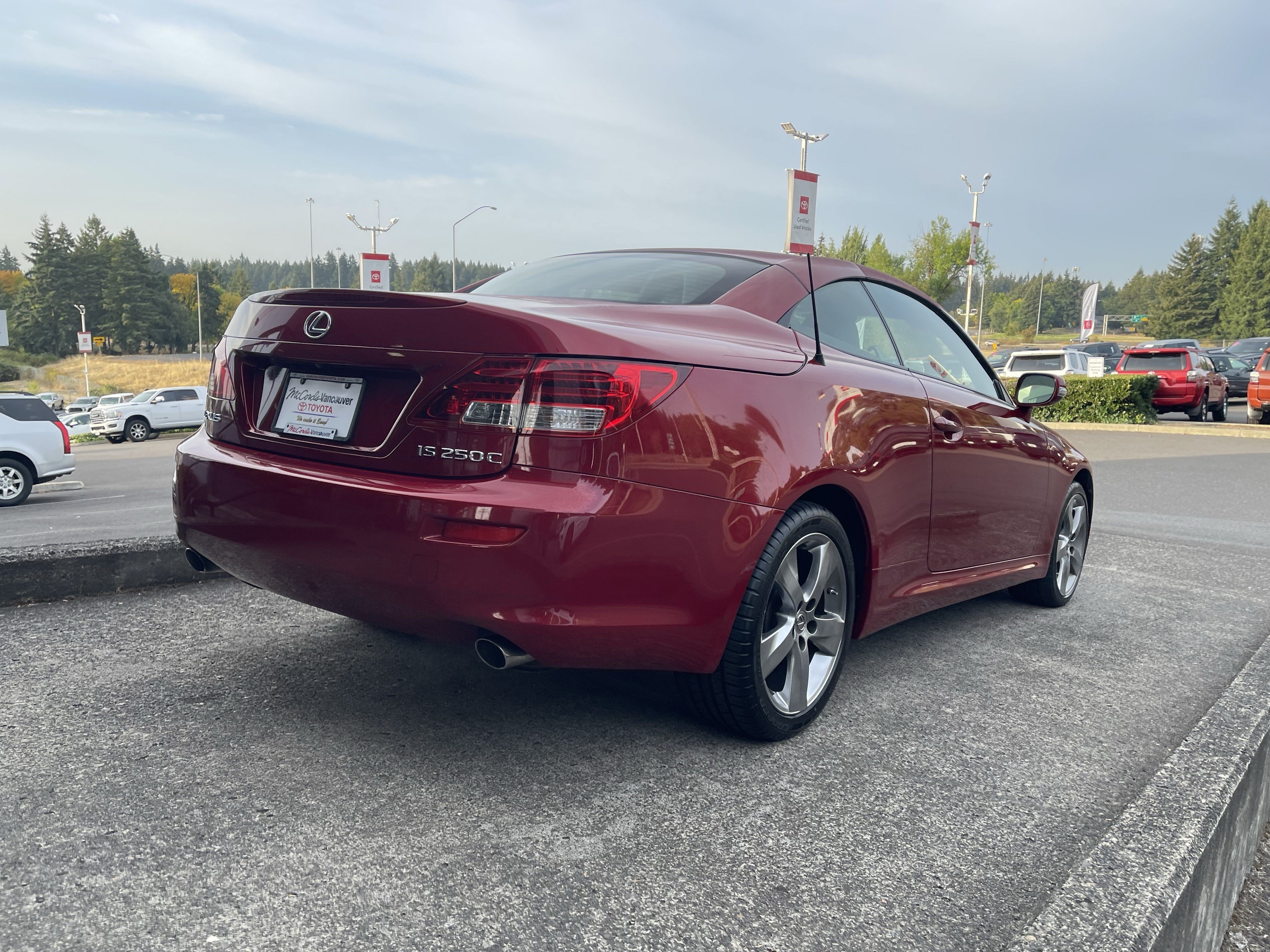 Used 2010 Lexus IS 250C w/ Luxury Pkg RWD image 7