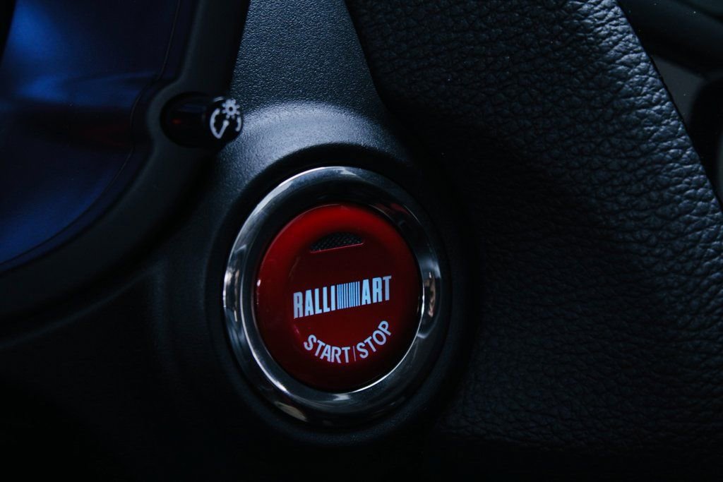 Used 2024 Mitsubishi Eclipse Cross Ralliart image 11