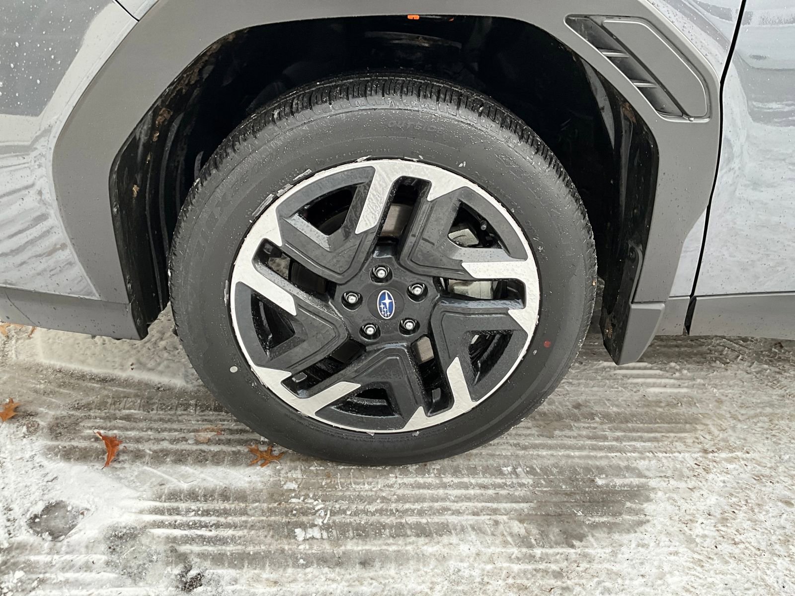 Certified 2025 Subaru Forester Limited image 34