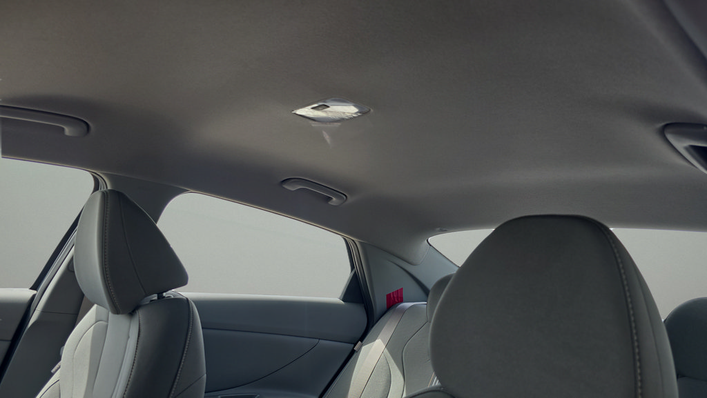 New 2026 Hyundai Elantra Sport FWD image 15