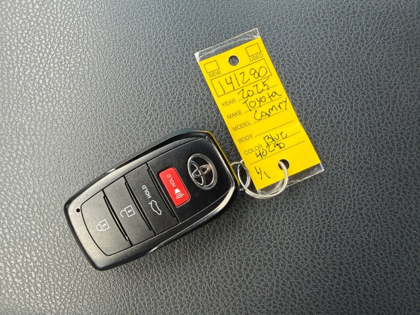 Used 2025 Toyota Camry SE FWD image 41