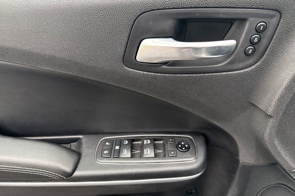 Used 2021 Dodge Charger SXT w/ Leather Interior Group image 8