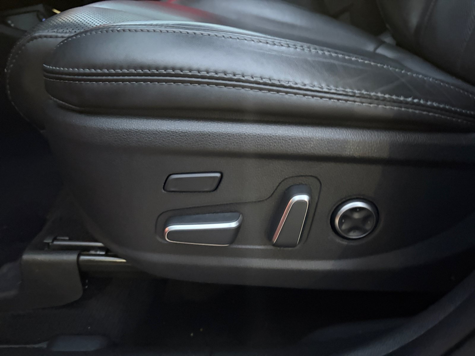 Used 2023 Hyundai Santa Fe Calligraphy AWD/4WD image 15
