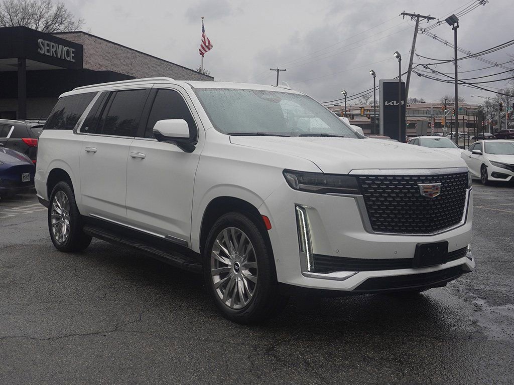 Used 2021 Cadillac Escalade ESV Premium Luxury image 2