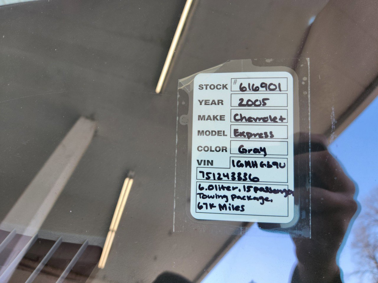 Used 2005 Chevrolet Express 3500 Extended Passenger w/ LS Preferred Equipment Group image 18