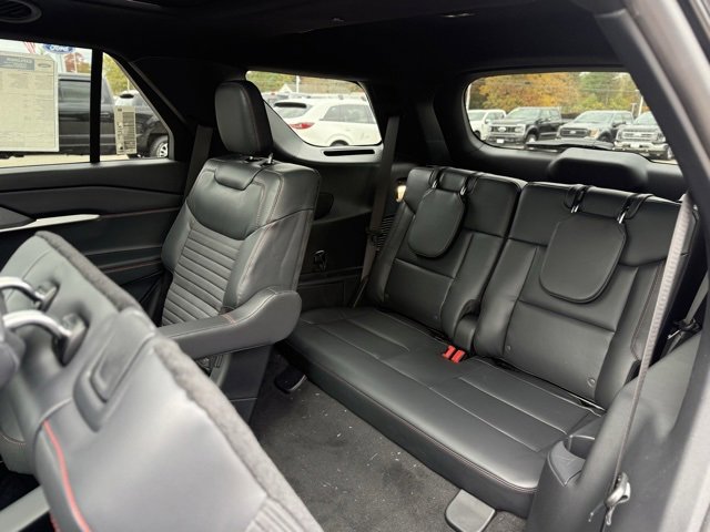 New 2026 Ford Explorer ST-Line image 30
