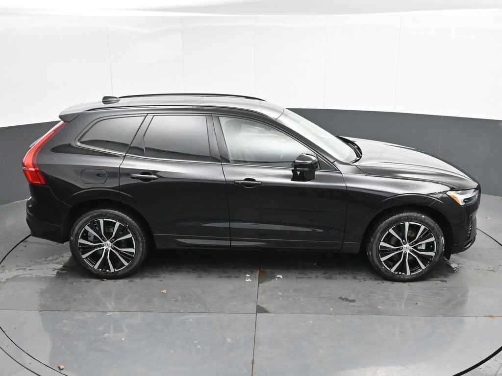 Used 2025 Volvo XC60 B5 Plus w/ Protection Package Premier AWD/4WD image 42