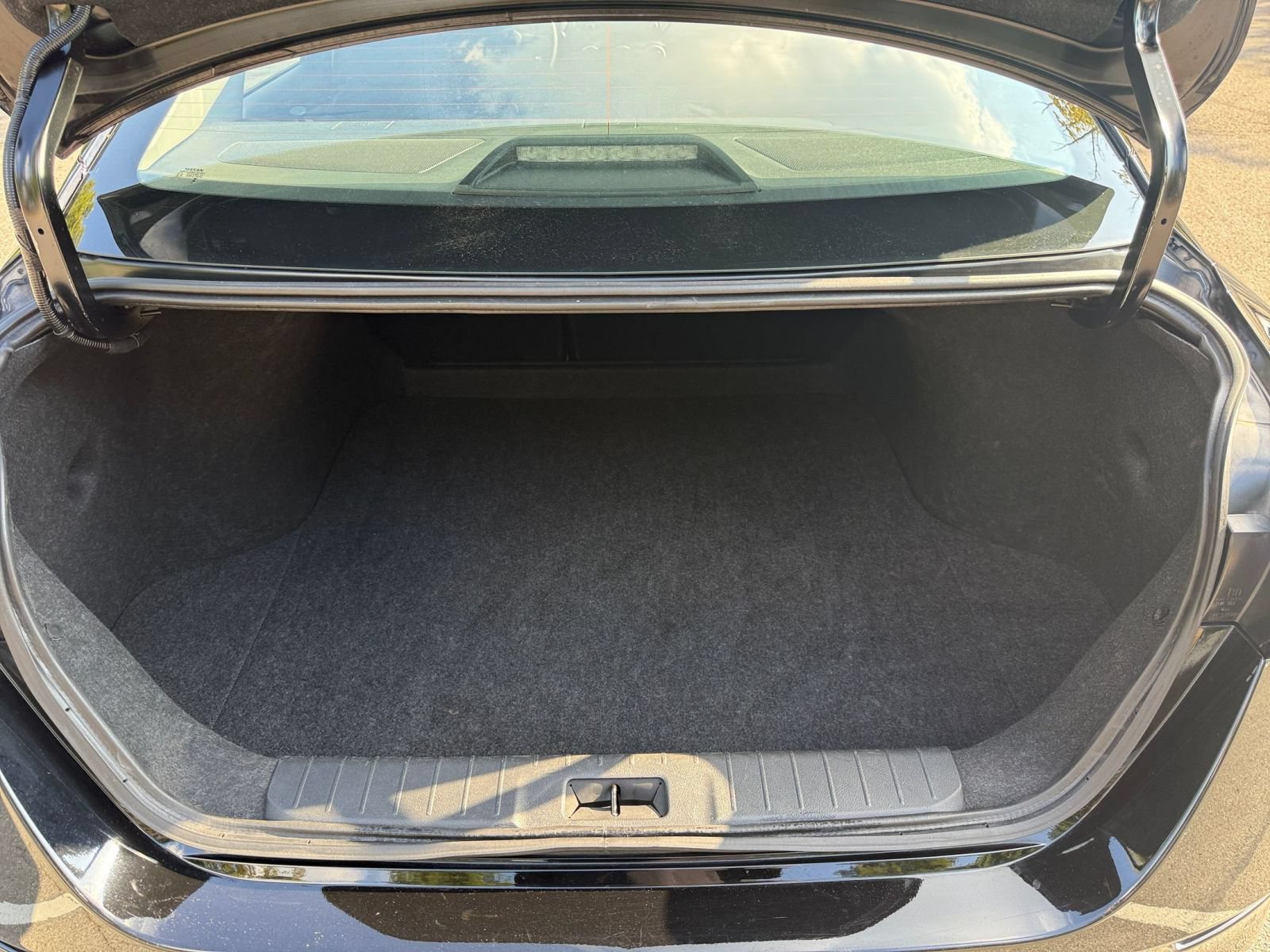 Used 2025 Nissan Sentra S FWD image 28