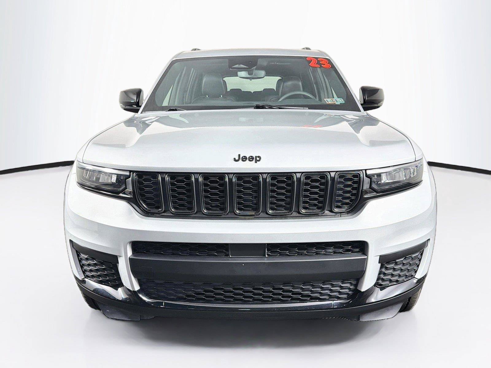 Used 2023 Jeep Grand Cherokee L Laredo AWD/4WD image 6