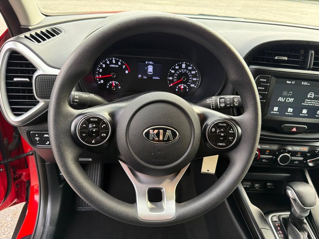 Used 2020 Kia Soul S FWD image 17