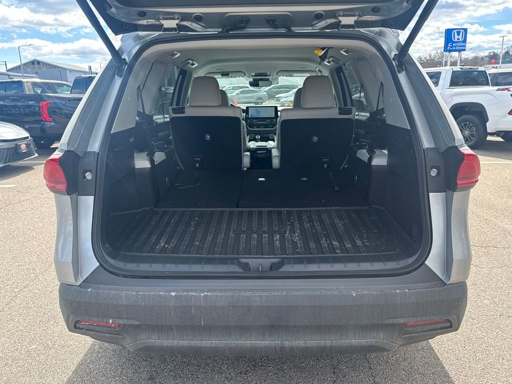 Used 2026 Toyota Grand Highlander XLE image 7