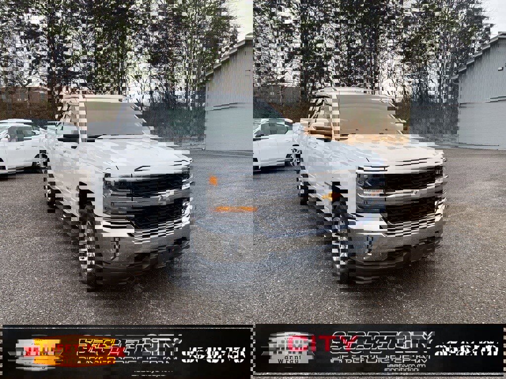 Used 2017 Chevrolet Silverado 1500 LT w/ All Star Edition image 3