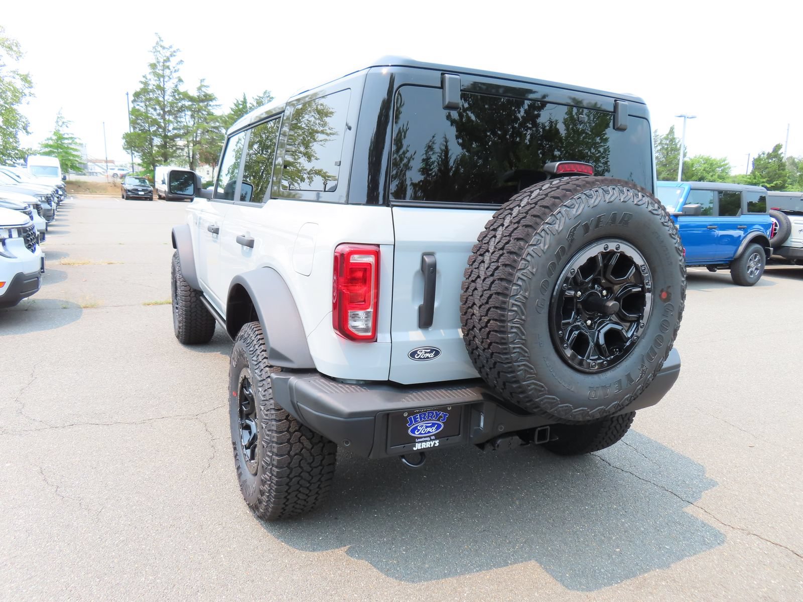 New 2026 Ford Bronco Big Bend w/ Black Diamond Package AWD/4WD image 6