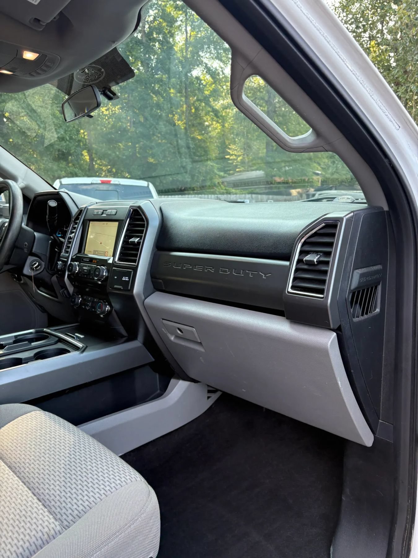 Used 2018 Ford F250 XLT w/ XLT Premium Package AWD/4WD image 36