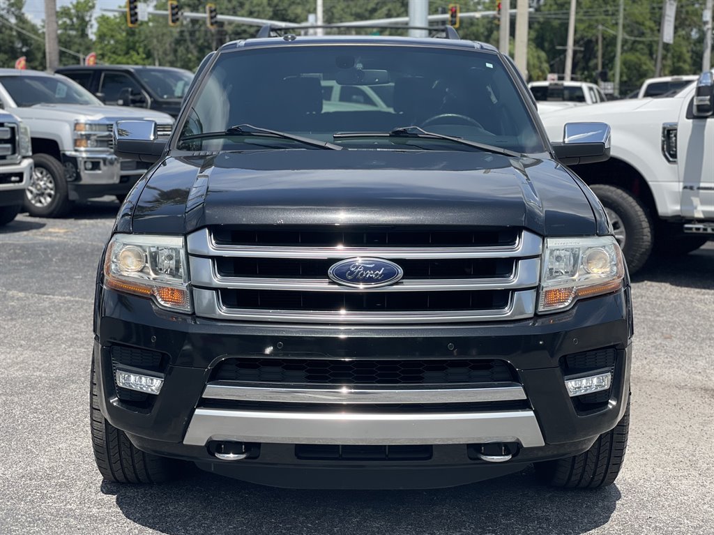 Used 2015 Ford Expedition Platinum AWD/4WD image 17