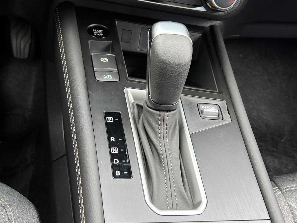 New 2025 Nissan Kicks SV w/ SV Premium Package AWD/4WD image 21