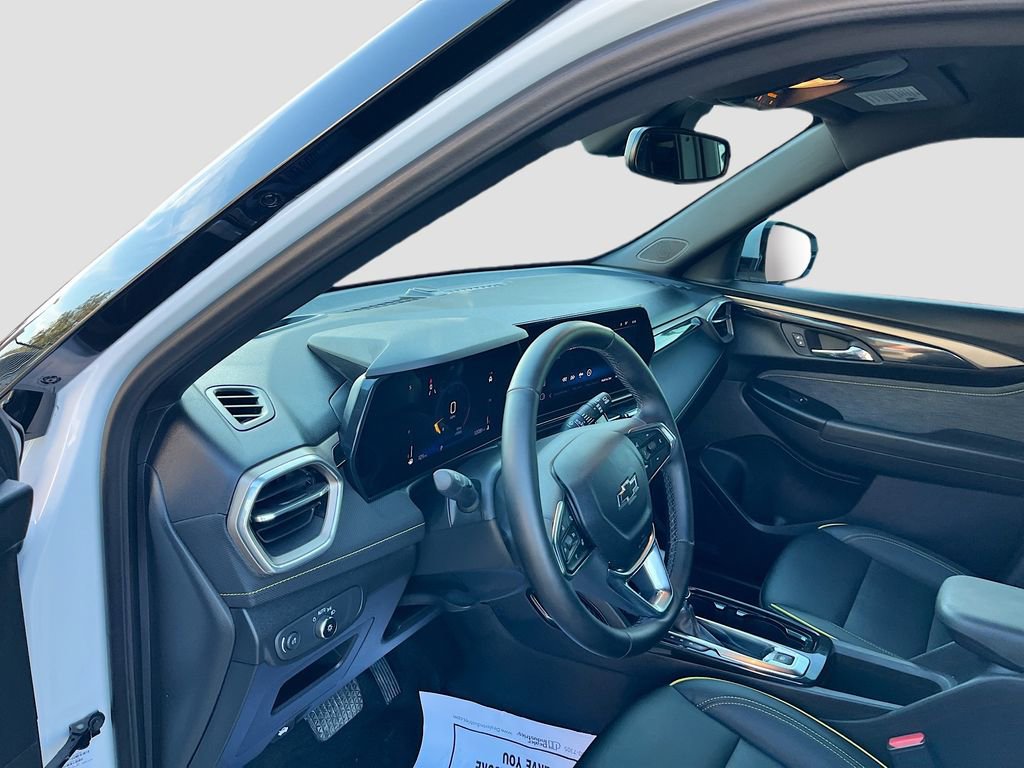 Used 2024 Chevrolet TrailBlazer ACTIV w/ Convenience Package image 9