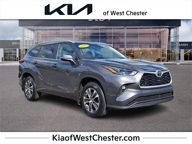 Used 2023 Toyota Highlander XLE