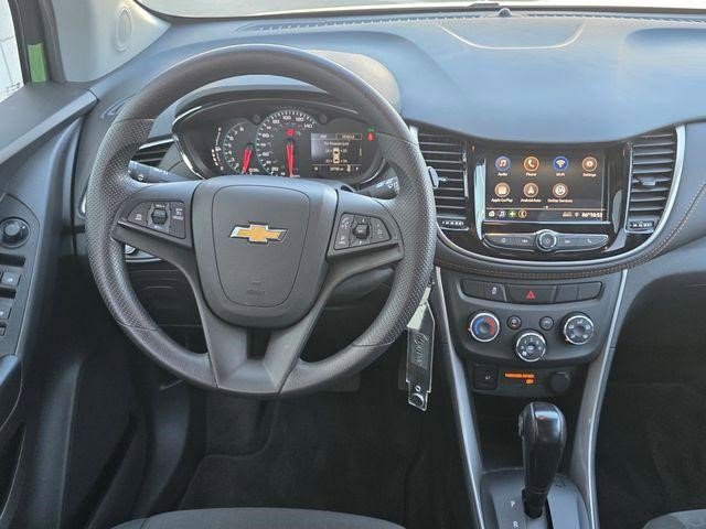 Certified 2022 Chevrolet Trax LS w/ Tint and Cruise Package image 23