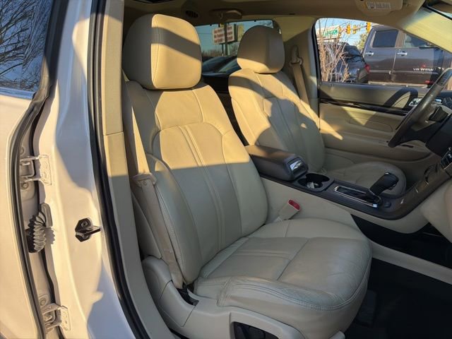 Used 2018 Lincoln MKT AWD w/ Technology Package image 13