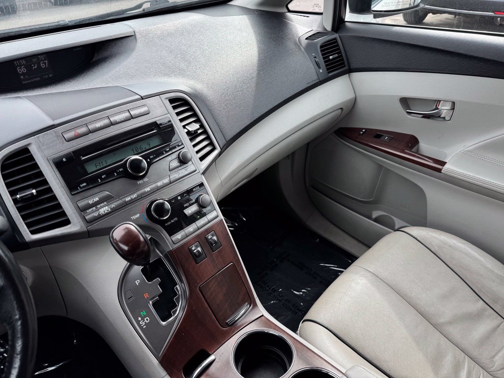 Used 2009 Toyota Venza AWD image 25