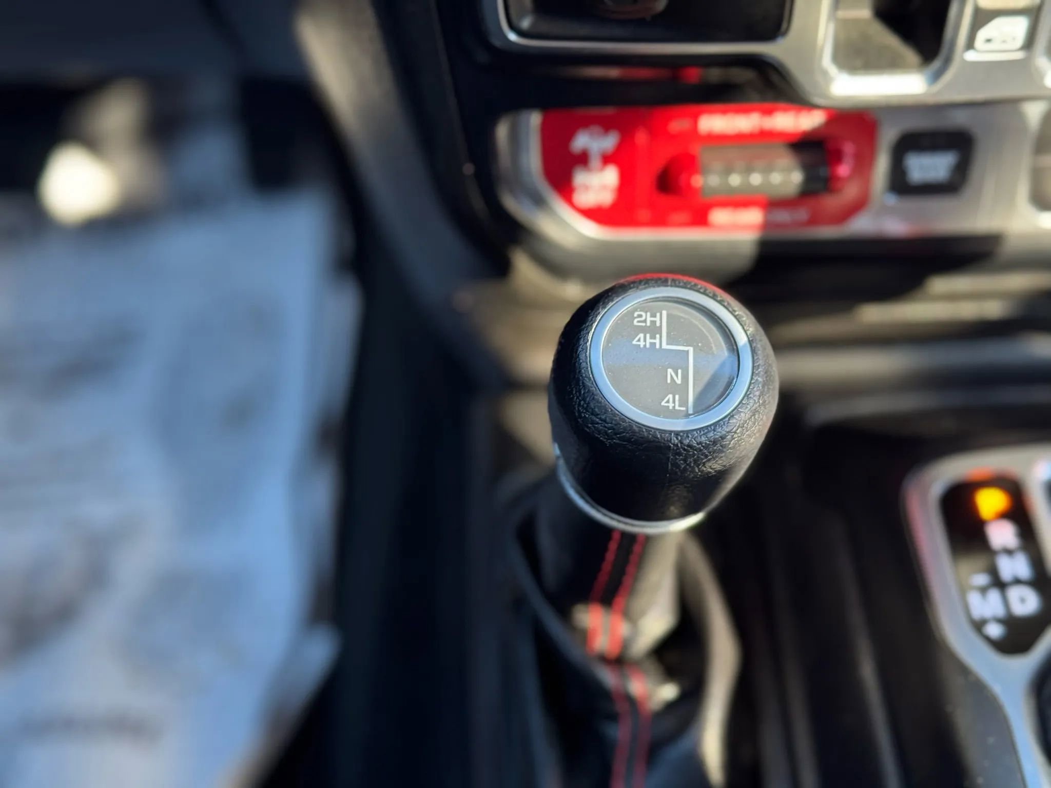 Used 2019 Jeep Wrangler Unlimited Rubicon w/ Cold Weather Group image 35