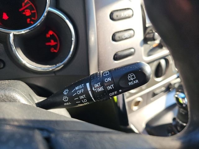 Used 2003 Pontiac Vibe w/ Power Group Value Package image 33