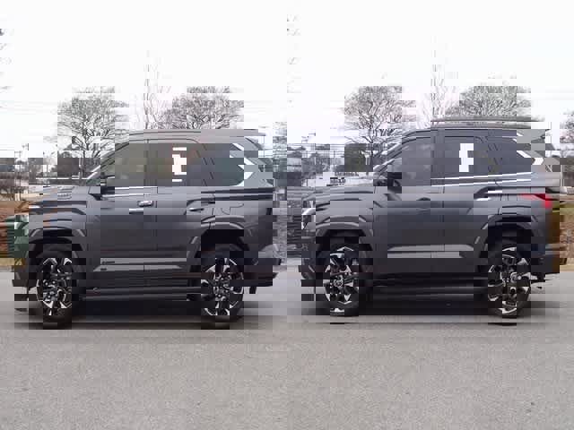 Used 2023 Toyota Sequoia Limited image 2