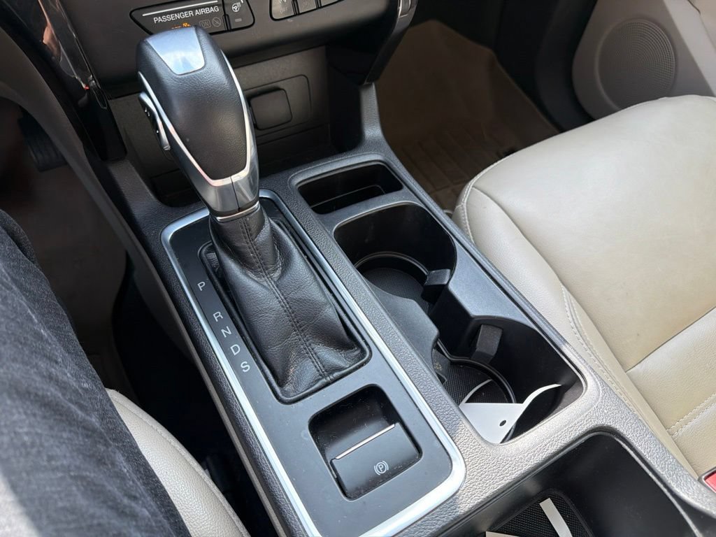 Used 2019 Ford Escape Titanium AWD/4WD image 22