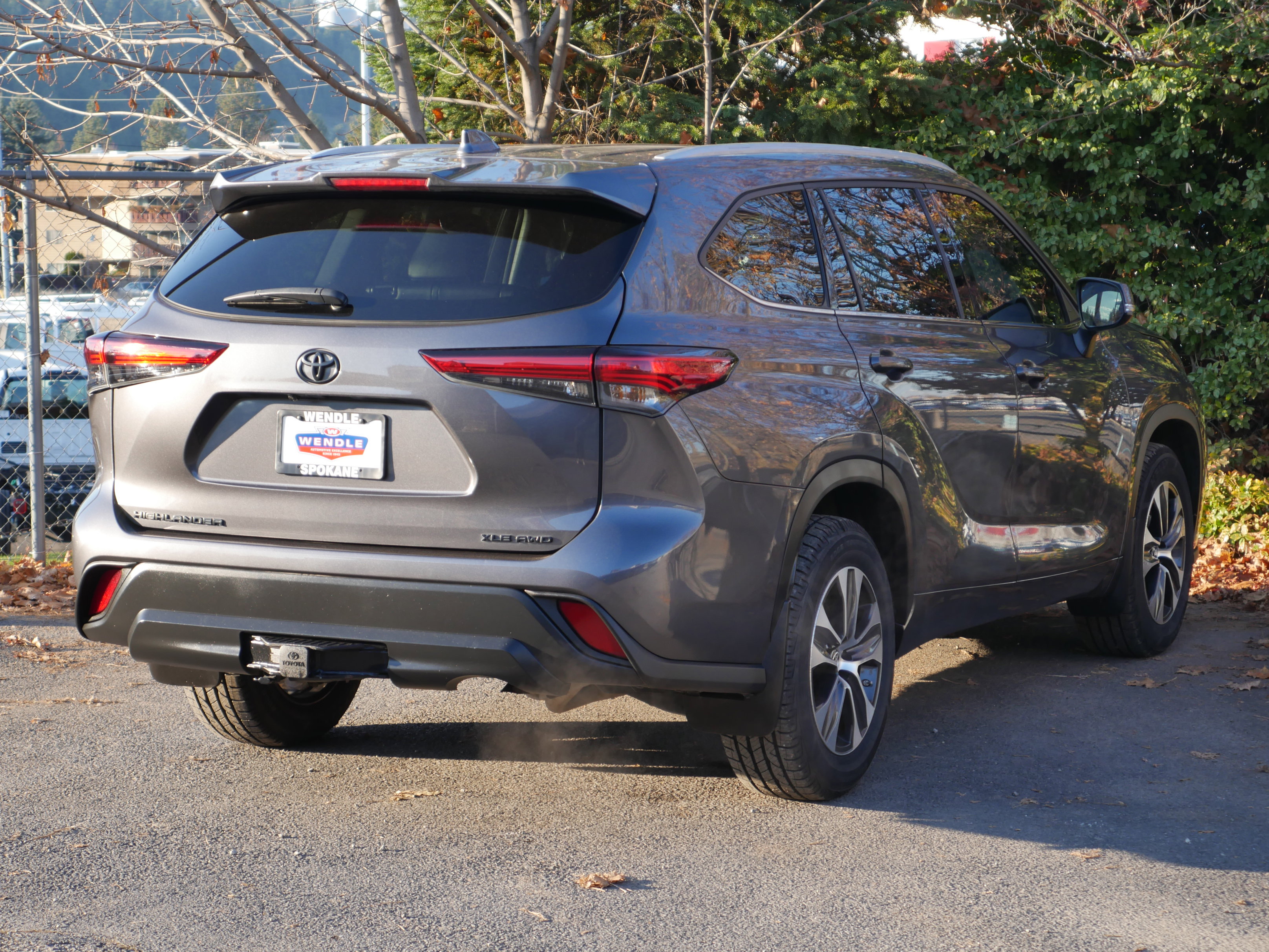 Used 2022 Toyota Highlander XLE image 27