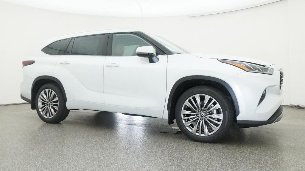 New 2026 Toyota Highlander Platinum AWD/4WD image 18