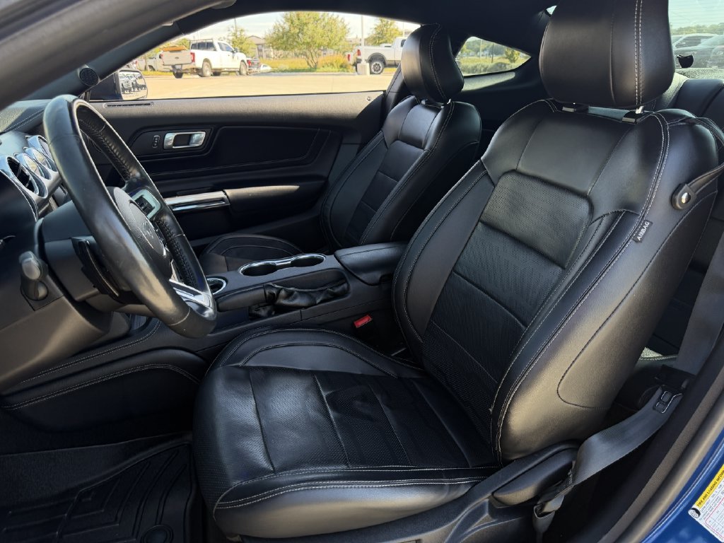 Used 2018 Ford Mustang GT Premium w/ GT Performance Package RWD image 23
