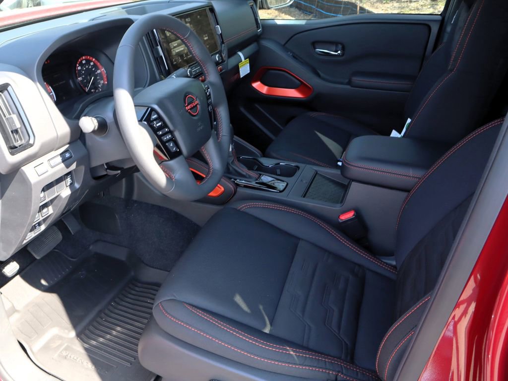 New 2025 Nissan Frontier PRO-4X w/ Pro Convenience Package image 12