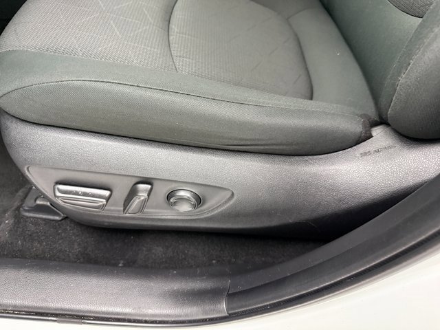 Used 2024 Toyota RAV4 XLE image 27