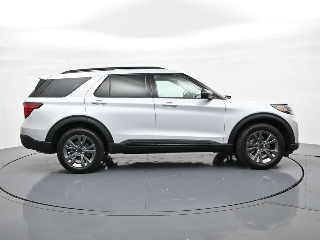 New 2026 Ford Explorer Active w/ Active Comfort Package AWD/4WD image 5