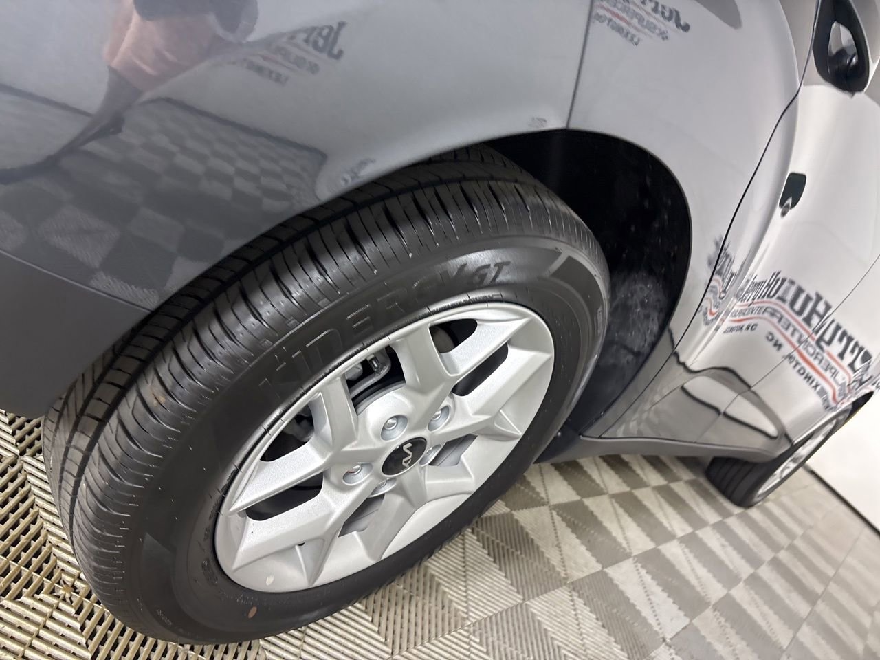 Used 2025 Kia Soul LX FWD image 30