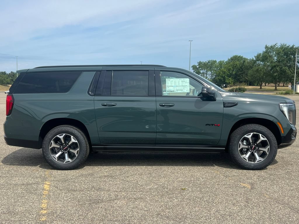 New 2026 GMC Yukon XL AT4 Ultimate w/ LPO, Illumination Package AWD/4WD image 60