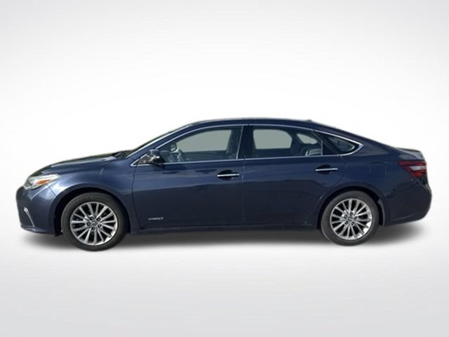 Used 2016 Toyota Avalon Limited w/ Toyota Safety Sense Package FWD image 2