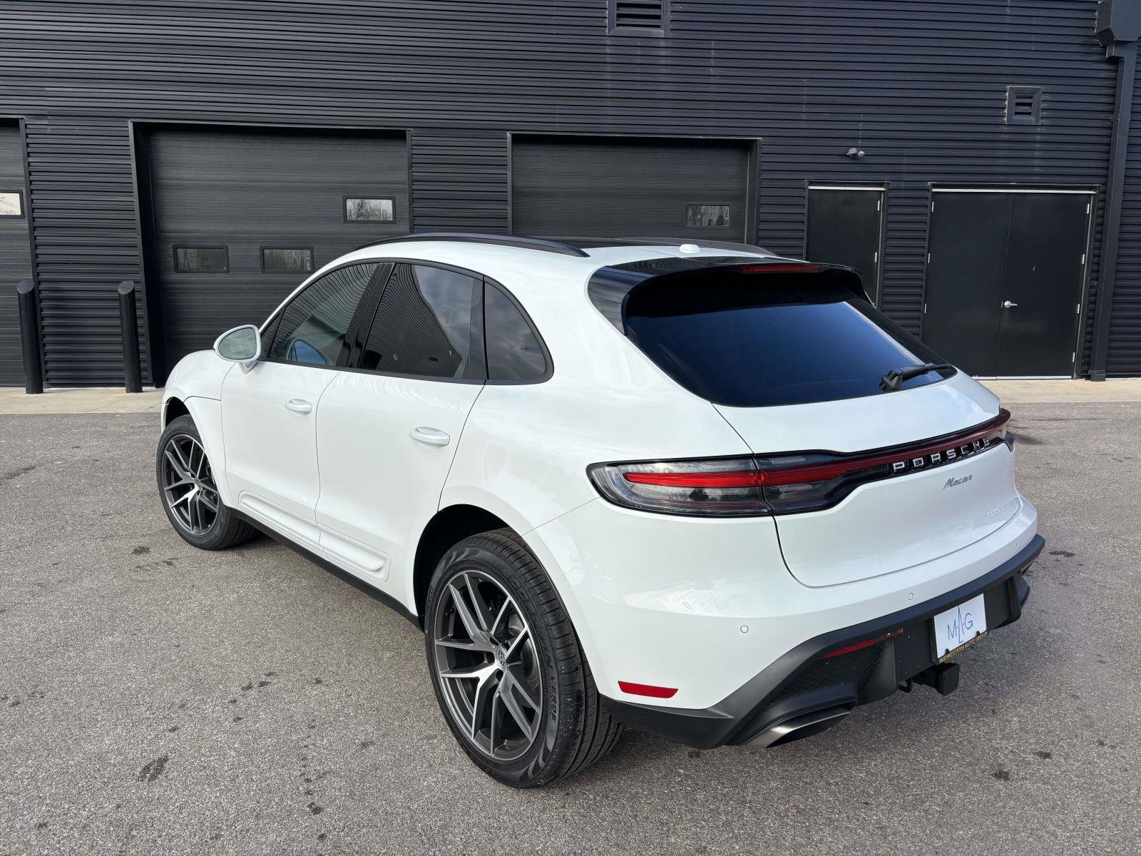 New 2026 Porsche Macan AWD/4WD image 3