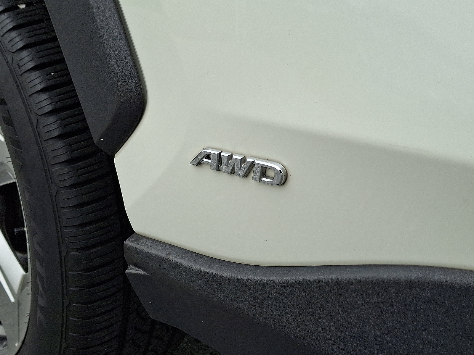 Used 2019 Toyota RAV4 Limited w/ Carpet Mat Package image 35