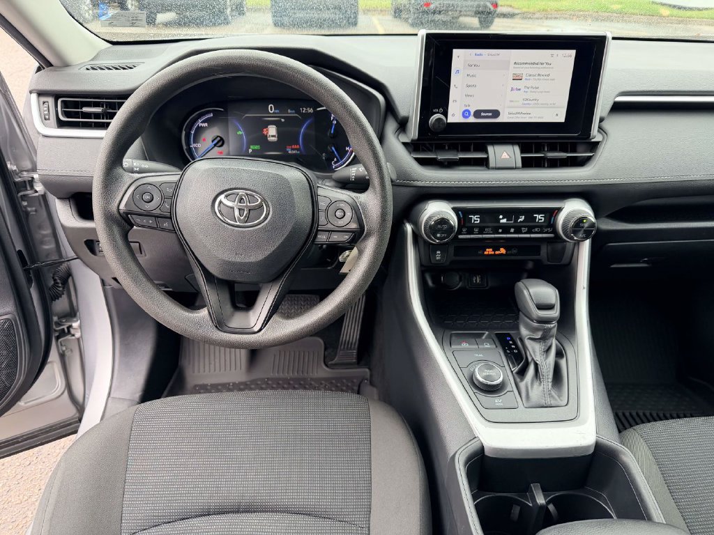 Certified 2025 Toyota RAV4 LE AWD/4WD image 2